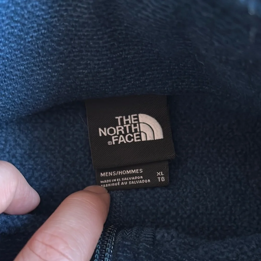 The North Face Men's Navy Sweater